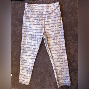 Athleta Elation printed capri Small purple tie dye